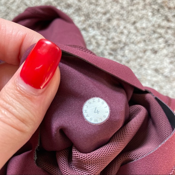 Lululemon In Movement Crop Everlux 19” - Picture 6 of 7